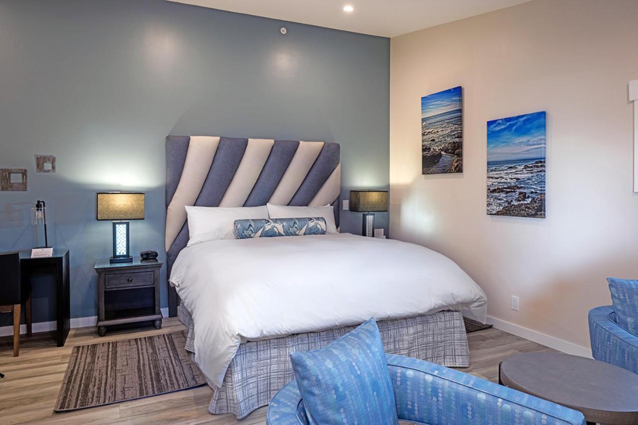Inn Cypress On Miramar 3*