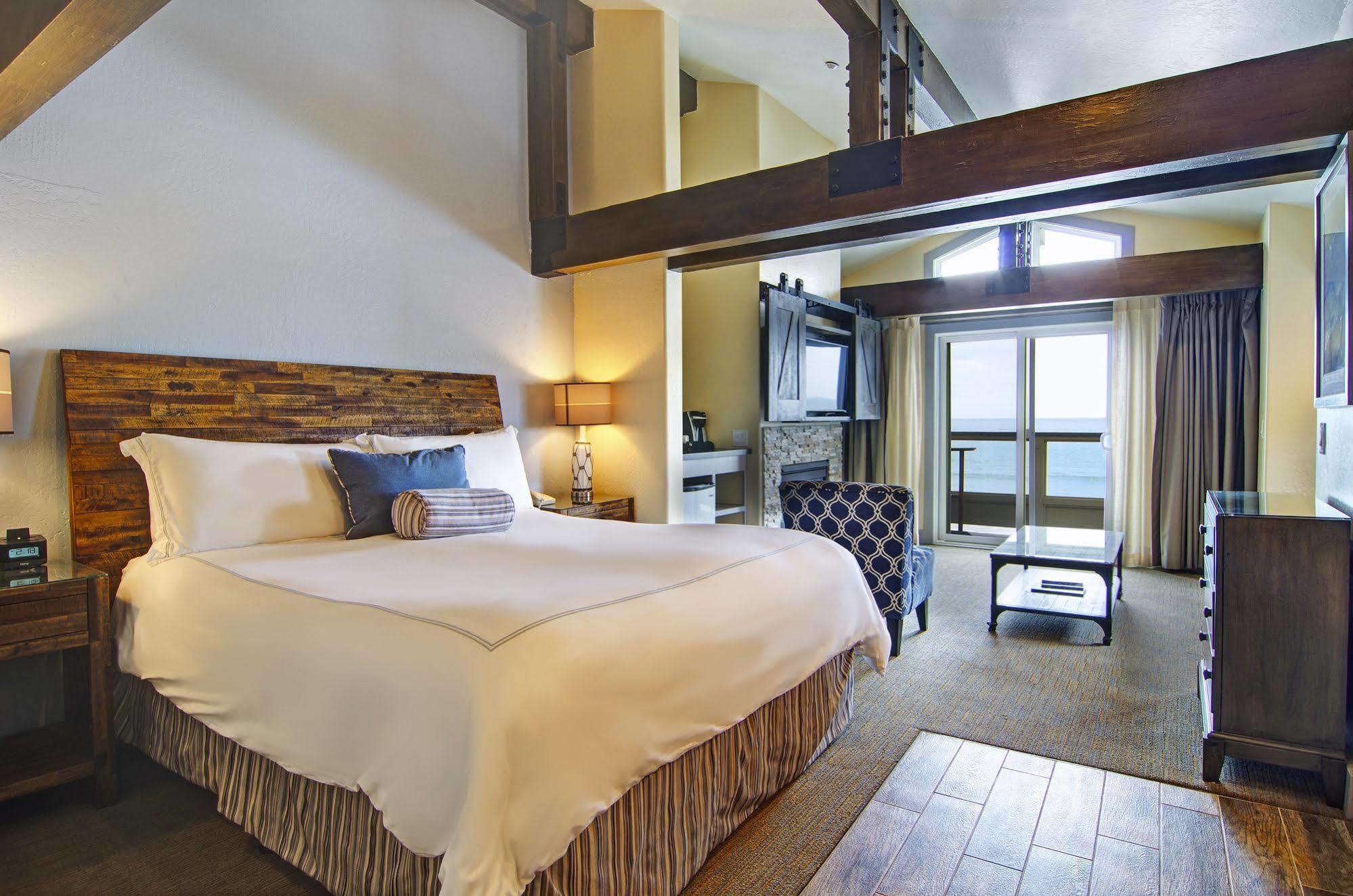 Inn Cypress On Miramar 3*